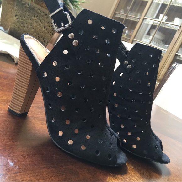 🔥Shoe Republic LA Peep Toe Heels 🔥 - Picture 7 of 7